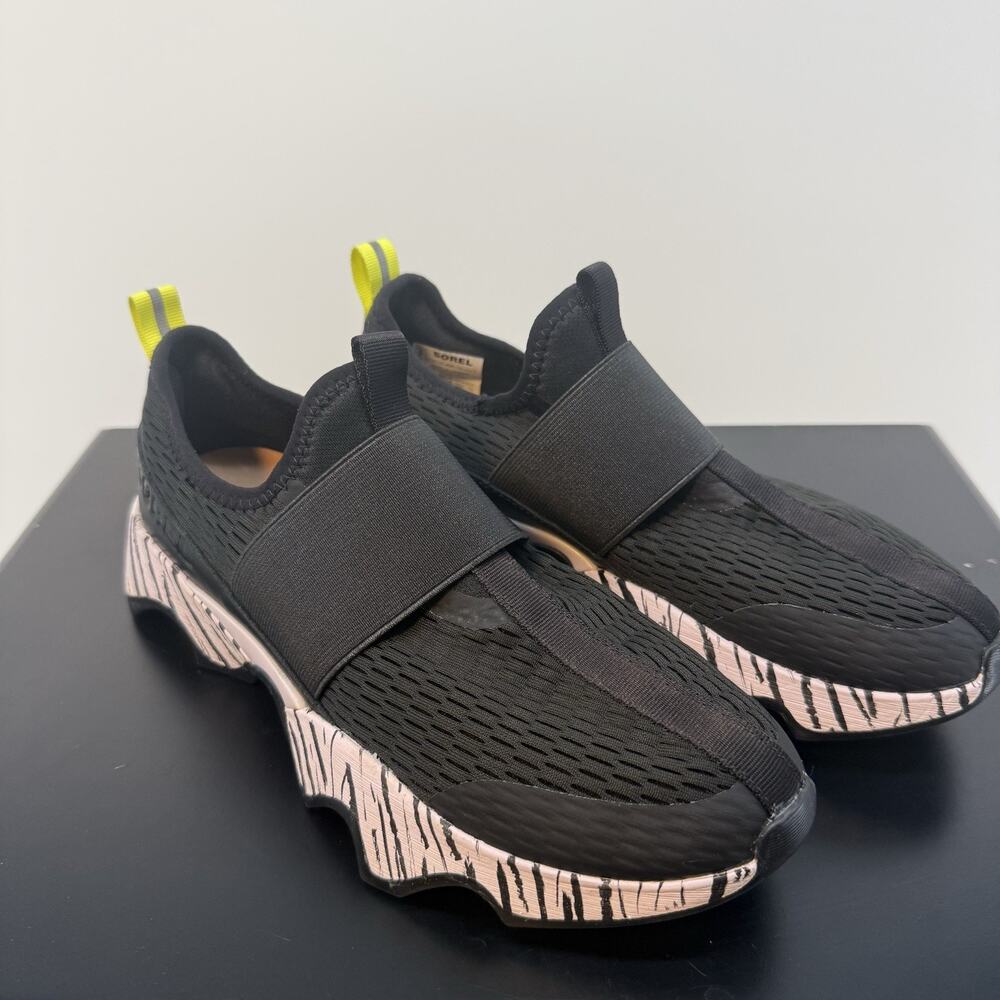 Sorel Women's Sz 9 Kinetic Impact Black Sneakers Animal Print Comfort EXCELLENT